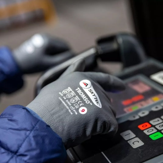 Skytec Tromso Lightweight Waterproof Thermal Work Gloves for Cold Conditions